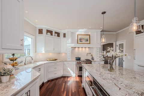 Tiny photo for 842 N Bennett Street, Geneva, IL 60134 (MLS # 12601342)