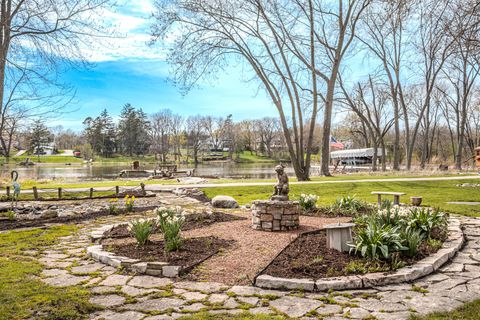 Tiny photo for 842 N Bennett Street, Geneva, IL 60134 (MLS # 12601342)