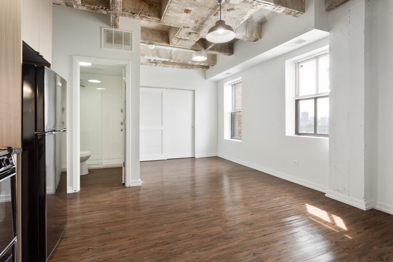 1325 W Wilson Avenue 1009