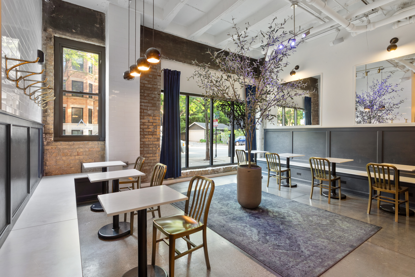 1325 W Wilson Avenue 1009