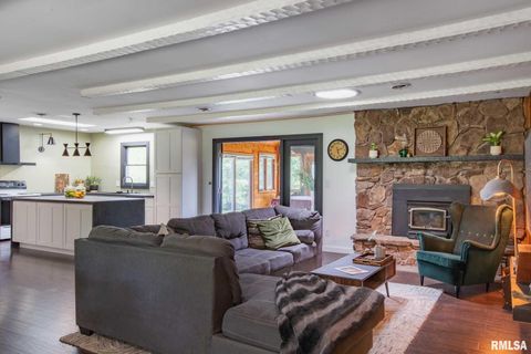 Tiny photo for 192 AMBER Lane, Carbondale, IL 62902 (MLS # QC4266925)