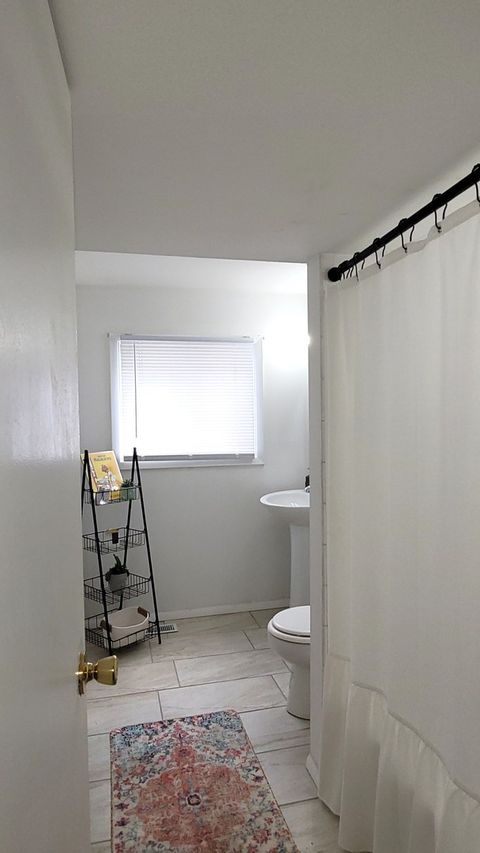 Tiny photo for 1360 Devonshire Lane, Hoffman Estates, IL 60169 (MLS # 12548114)