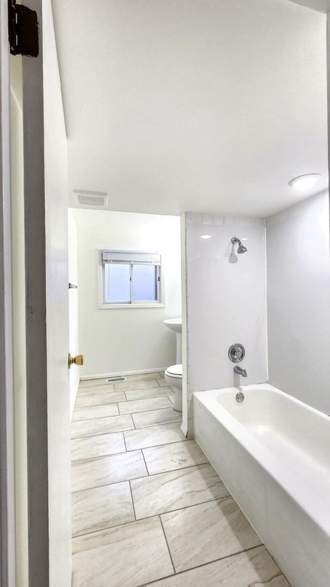 Tiny photo for 1360 Devonshire Lane, Hoffman Estates, IL 60169 (MLS # 12548114)