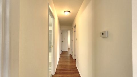 Tiny photo for 1360 Devonshire Lane, Hoffman Estates, IL 60169 (MLS # 12548114)