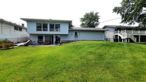 Tiny photo for 1360 Devonshire Lane, Hoffman Estates, IL 60169 (MLS # 12548114)