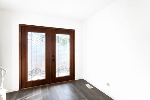 Tiny photo for 1360 Devonshire Lane, Hoffman Estates, IL 60169 (MLS # 12548114)