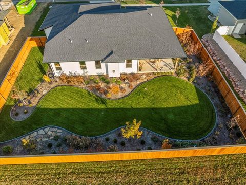 Tiny photo for 21 Brookstone Circle, Bloomington, IL 61704 (MLS # 12507221)