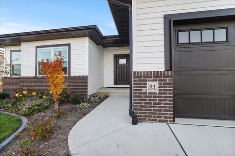 Tiny photo for 21 Brookstone Circle, Bloomington, IL 61704 (MLS # 12507221)