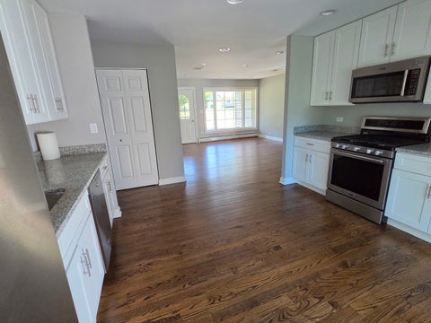 Tiny photo for 21 Crestview Terrace, Buffalo Grove, IL 60089 (MLS # 12743029)