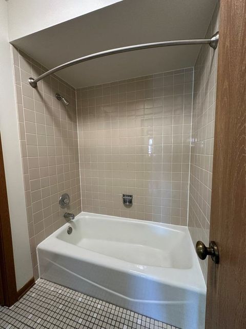 Tiny photo for 5 Cedar Court #5, Vernon Hills, IL 60061 (MLS # 12581680)