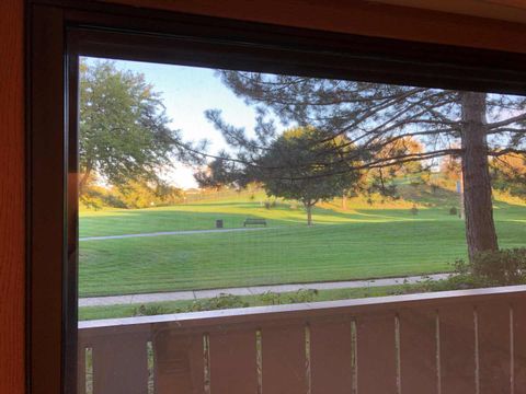 Tiny photo for 5 Cedar Court #5, Vernon Hills, IL 60061 (MLS # 12581680)