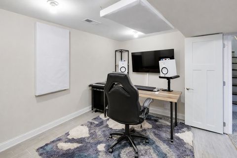 Tiny photo for 1120 N Haddow Avenue, Arlington Heights, IL 60004 (MLS # 12584599)