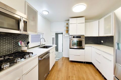 Tiny photo for 1120 N Haddow Avenue, Arlington Heights, IL 60004 (MLS # 12584599)