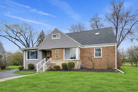 Tiny photo for 1120 N Haddow Avenue, Arlington Heights, IL 60004 (MLS # 12584599)