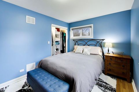 Tiny photo for 1120 N Haddow Avenue, Arlington Heights, IL 60004 (MLS # 12584599)