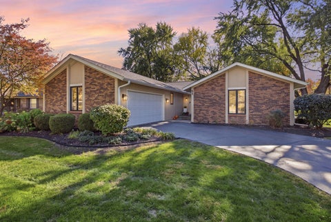 Photo of 51 Winthrop New Road, Sugar Grove, IL 60554 (MLS # 12795270)