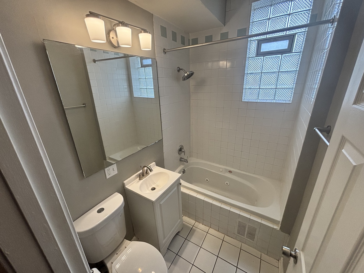 1430 E 69th Street 1S