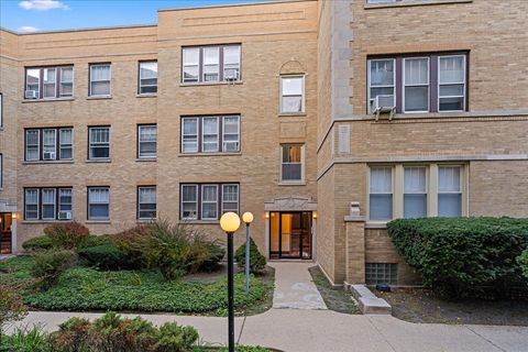905 W Altgeld Street 1B Chicago IL 60614