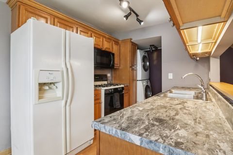 Tiny photo for 225 Foxhead Court #B, Bolingbrook, IL 60440 (MLS # 12612396)