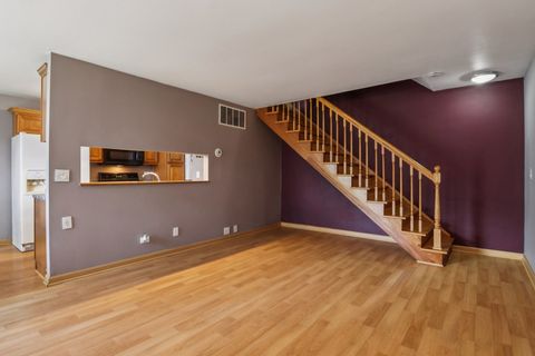 Tiny photo for 225 Foxhead Court #B, Bolingbrook, IL 60440 (MLS # 12612396)