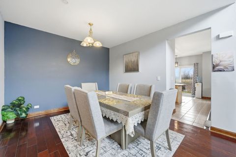 Tiny photo for 2021 CYPRESS Court, Glendale Heights, IL 60139 (MLS # 12602093)