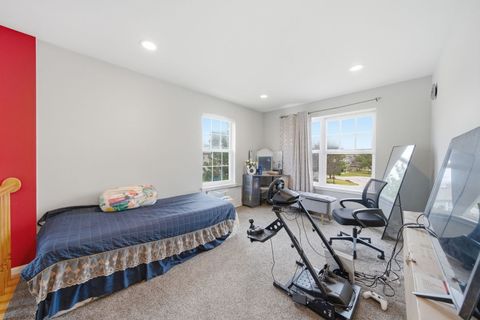 Tiny photo for 2021 CYPRESS Court, Glendale Heights, IL 60139 (MLS # 12602093)