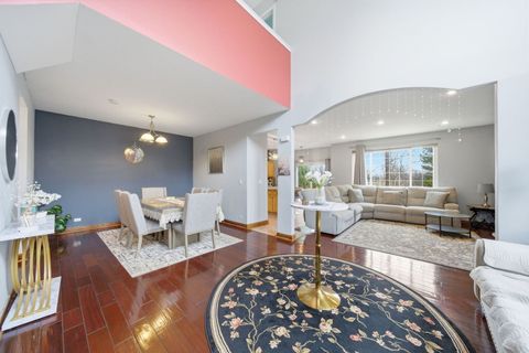 Tiny photo for 2021 CYPRESS Court, Glendale Heights, IL 60139 (MLS # 12602093)