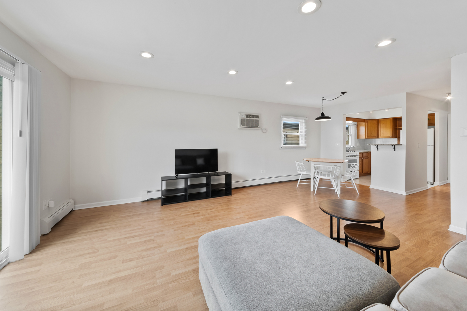 905 Graceland Avenue 12