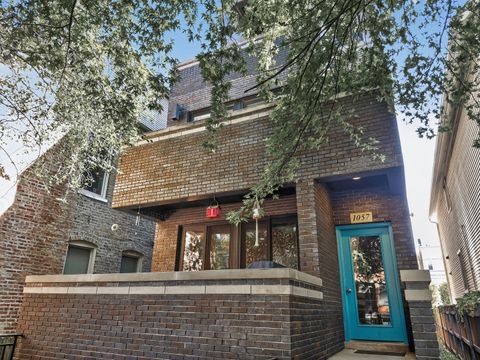 Photo of 1057 N Marshfield Avenue #3, Chicago, IL 60622 (MLS # 12544447)