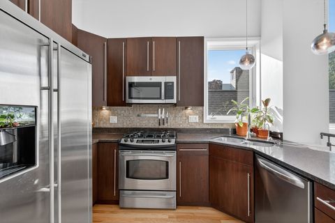 Tiny photo for 1057 N Marshfield Avenue #3, Chicago, IL 60622 (MLS # 12544447)