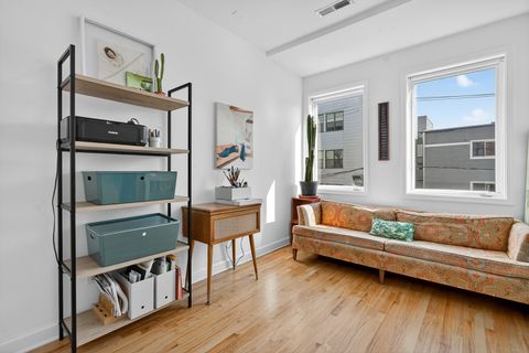 Tiny photo for 1057 N Marshfield Avenue #3, Chicago, IL 60622 (MLS # 12544447)