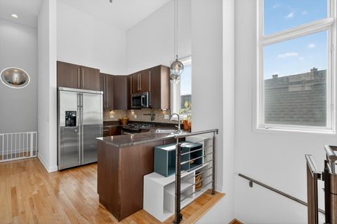 Tiny photo for 1057 N Marshfield Avenue #3, Chicago, IL 60622 (MLS # 12544447)