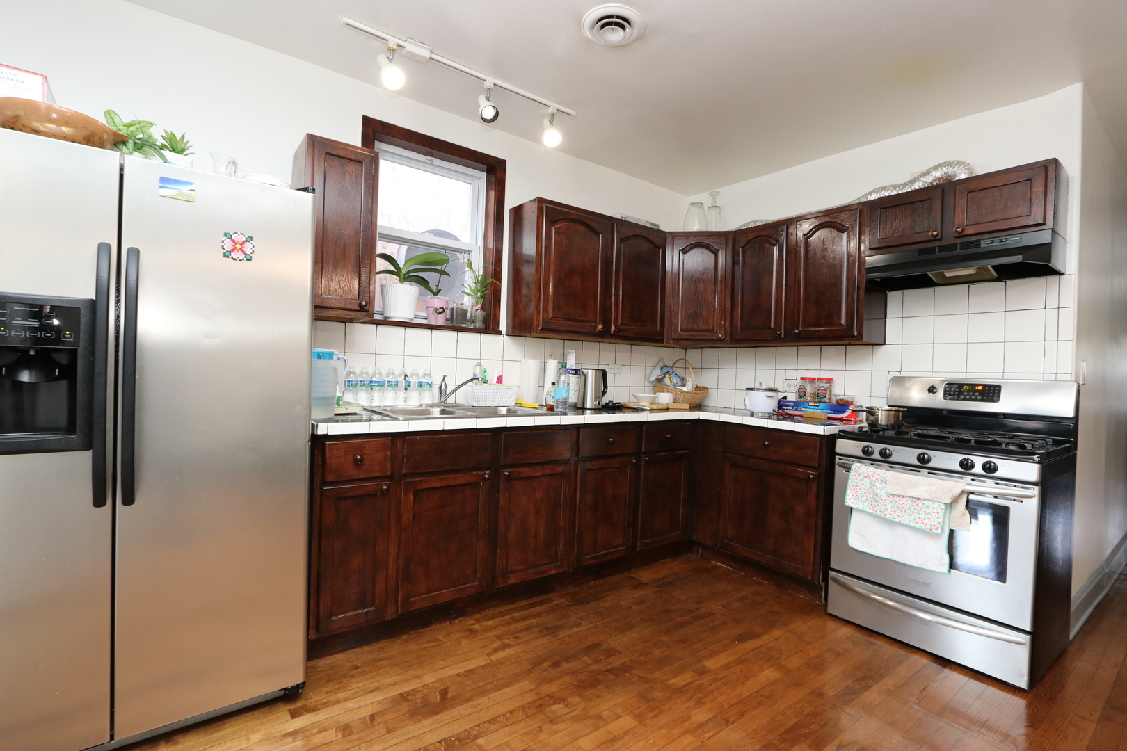 2913 N Cicero Avenue