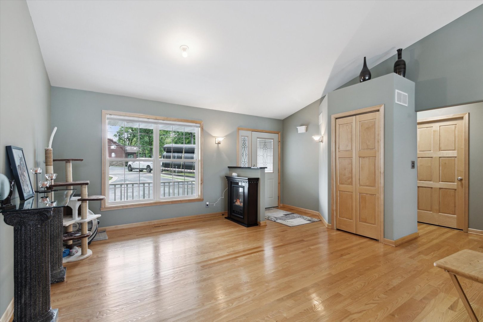 1922 Dawn Point
