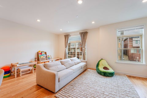 Tiny photo for 3239 S Stewart Avenue, Chicago, IL 60616 (MLS # 12768077)
