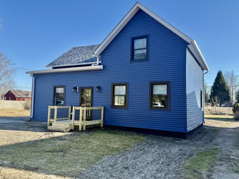 Photo of 331 W Lincoln Street, Utica, IL 61373 (MLS # 12595752)