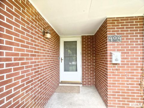 Tiny photo for 404 S ORCHARD Drive, Carbondale, IL 62901 (MLS # EB459988)
