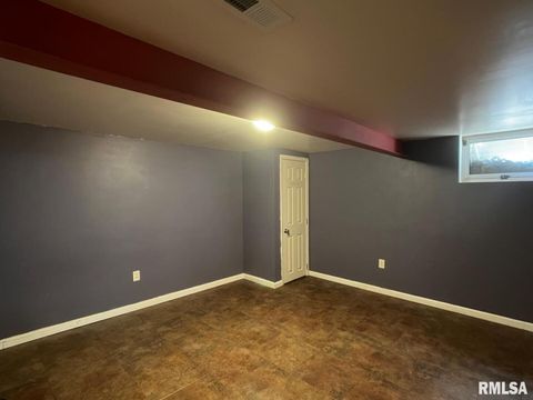 Tiny photo for 404 S ORCHARD Drive, Carbondale, IL 62901 (MLS # EB459988)