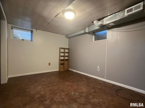 Tiny photo for 404 S ORCHARD Drive, Carbondale, IL 62901 (MLS # EB459988)