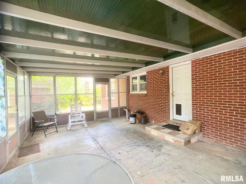 Tiny photo for 404 S ORCHARD Drive, Carbondale, IL 62901 (MLS # EB459988)