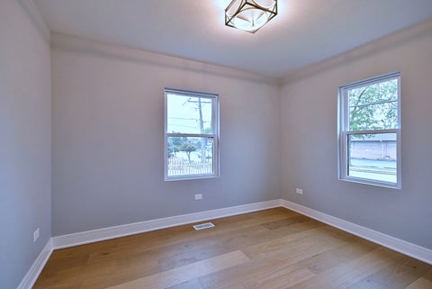 Tiny photo for 8321 W Ballard Road, Niles, IL 60714 (MLS # 12764025)