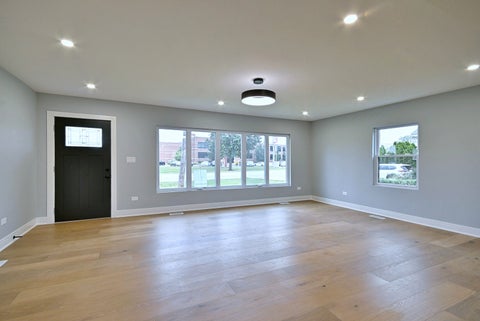 Tiny photo for 8321 W Ballard Road, Niles, IL 60714 (MLS # 12764025)