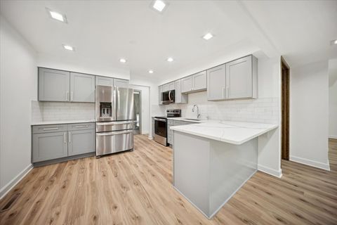 Tiny photo for 567 Cress Creek Lane, Crystal Lake, IL 60014 (MLS # 12482757)