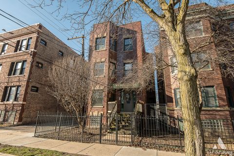 Photo of 120 N Keeler Avenue #3, Chicago, IL 60624 (MLS # 12532494)