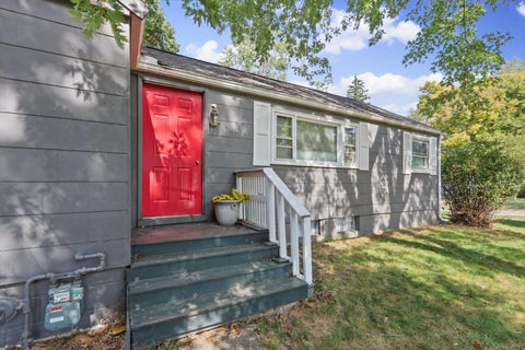Tiny photo for 801 N Busey Avenue, Urbana, IL 61801 (MLS # 12782594)