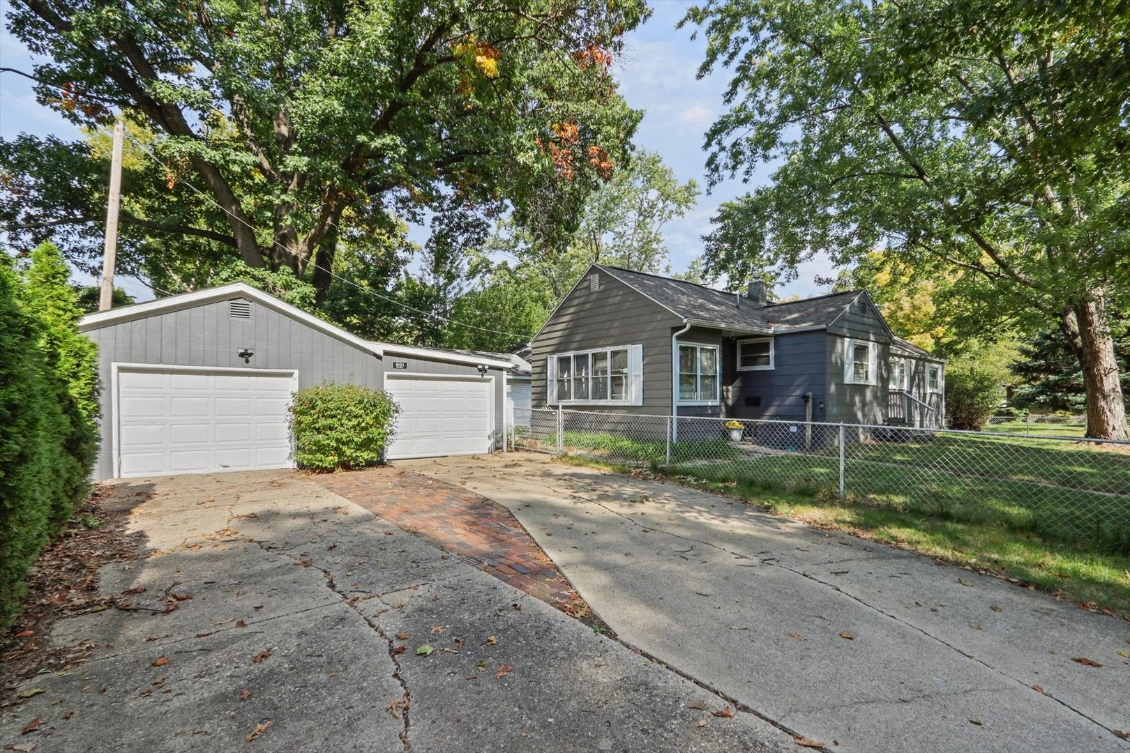 801 N Busey Avenue