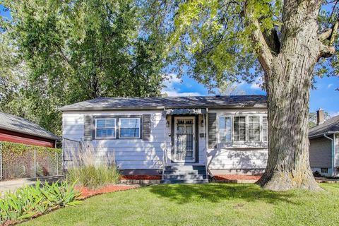 Photo of 302 S Briggs Street, Joliet, IL 60433 (MLS # 12479662)