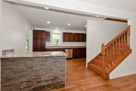 Tiny photo for 13942 Long Avenue, Crestwood, IL 60418 (MLS # 12482562)