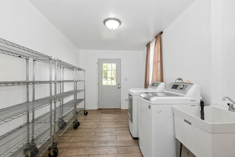 Tiny photo for 13942 Long Avenue, Crestwood, IL 60418 (MLS # 12482562)