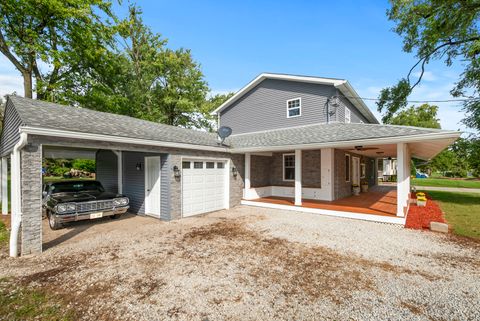 Tiny photo for 13942 Long Avenue, Crestwood, IL 60418 (MLS # 12482562)